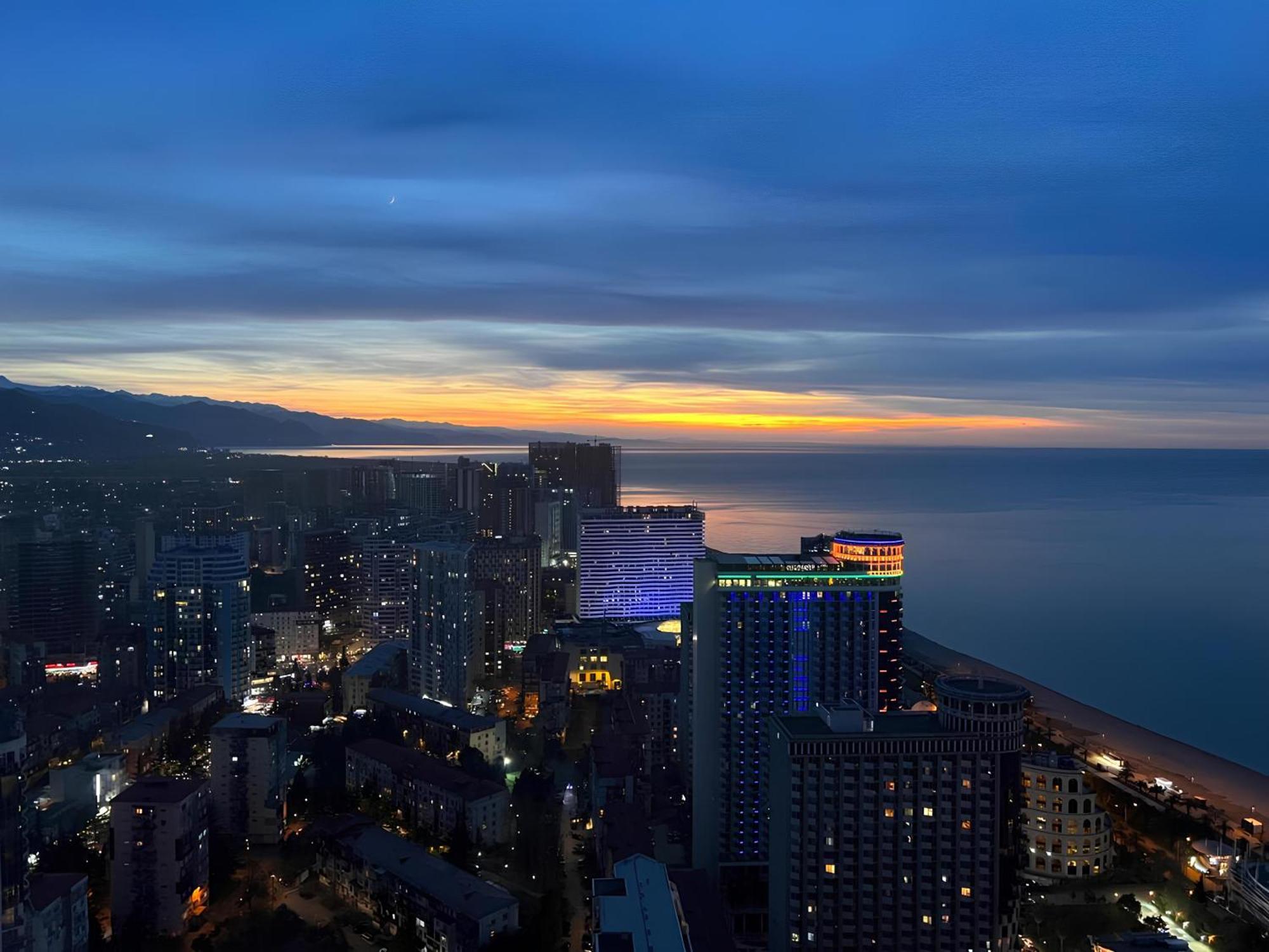 Orbi Panoramic Aparthotel Batumi Eksteriør bilde